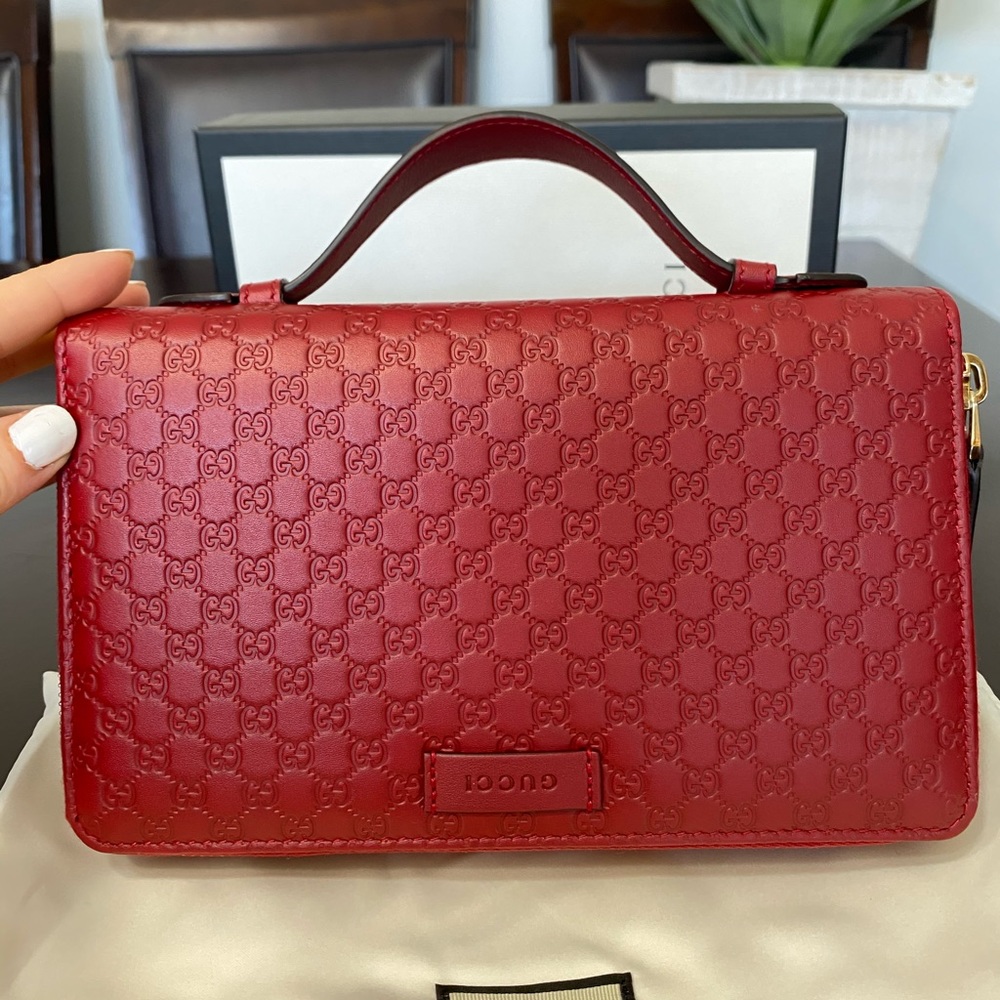 SOLD Gucci travel wallet case - Picture 1 of 8